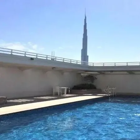 Cheerful 3 Bedroom Apartment Dubai Buitenkant foto