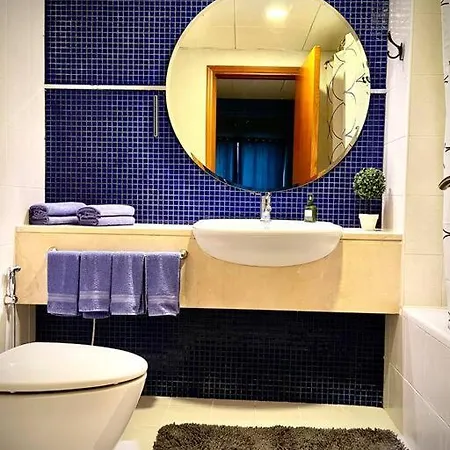 Cheerful 3 Bedroom Apartment Dubai Buitenkant foto