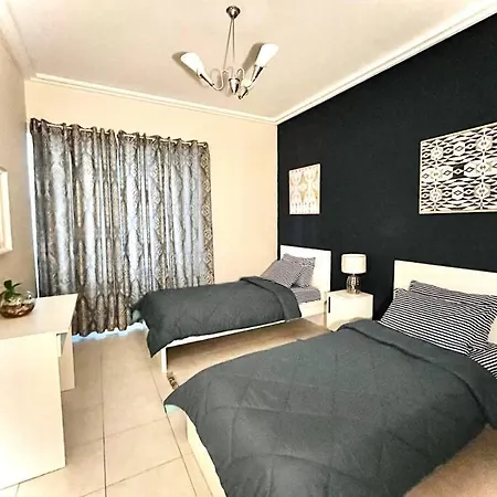 Cheerful 3 Bedroom Apartment Dubai Buitenkant foto