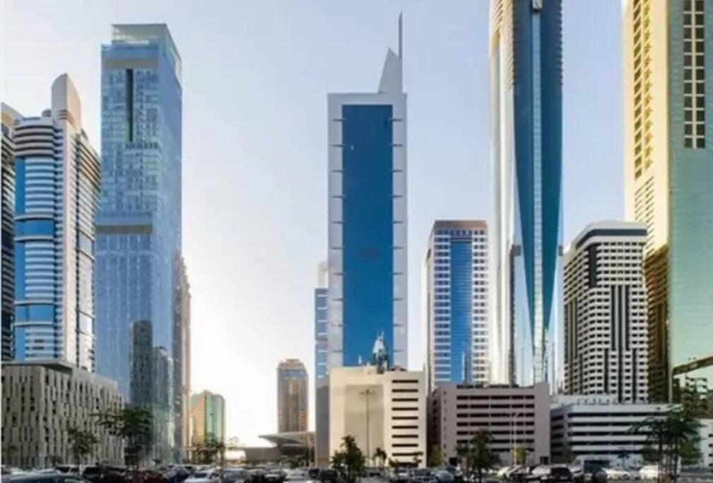 Cheerful 3 Bedroom Dubai