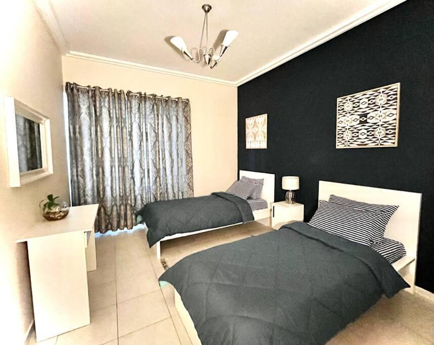 Apartment Cheerful 3 Bedroom *